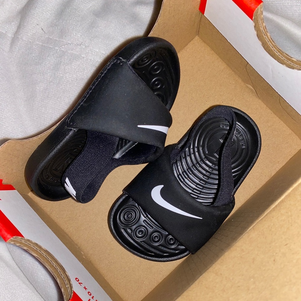 COPY - Toddler shoes Size 3c